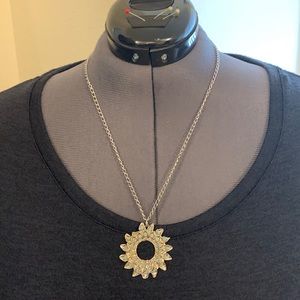 Silver-tone Vintage Flower Necklace w/Faux Turquoise Stones